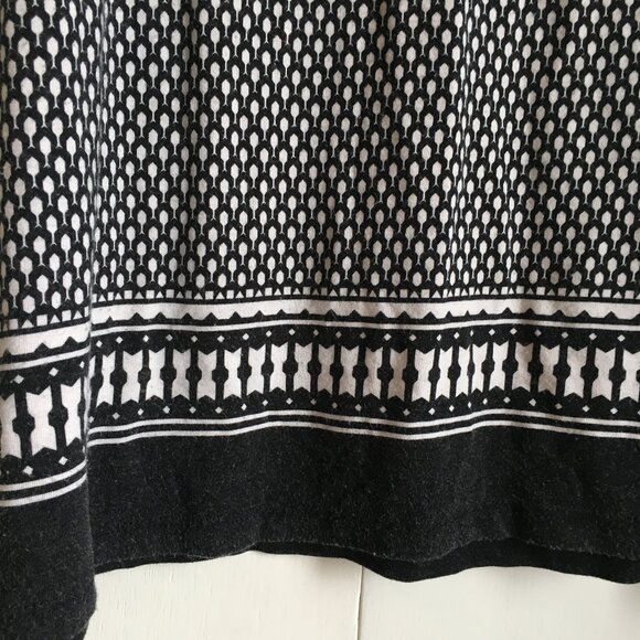 Dalia Cotton Lace Embroidered Monochromatic Tunic Tank Top - Picture 4 of 13